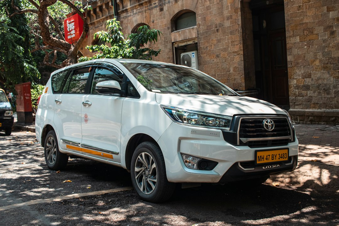 Toyota Innova Crysta Taxi Bareilly